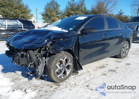 2021 Kia Forte Lxs из США, поврежденный, VIN 3KPF24AD8ME376648